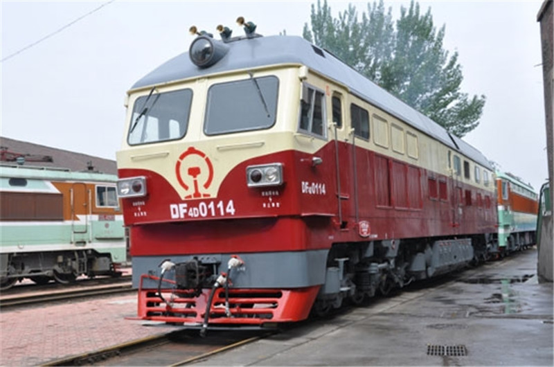 與蘭州機(jī)車(chē)廠攜手合作(圖1)
